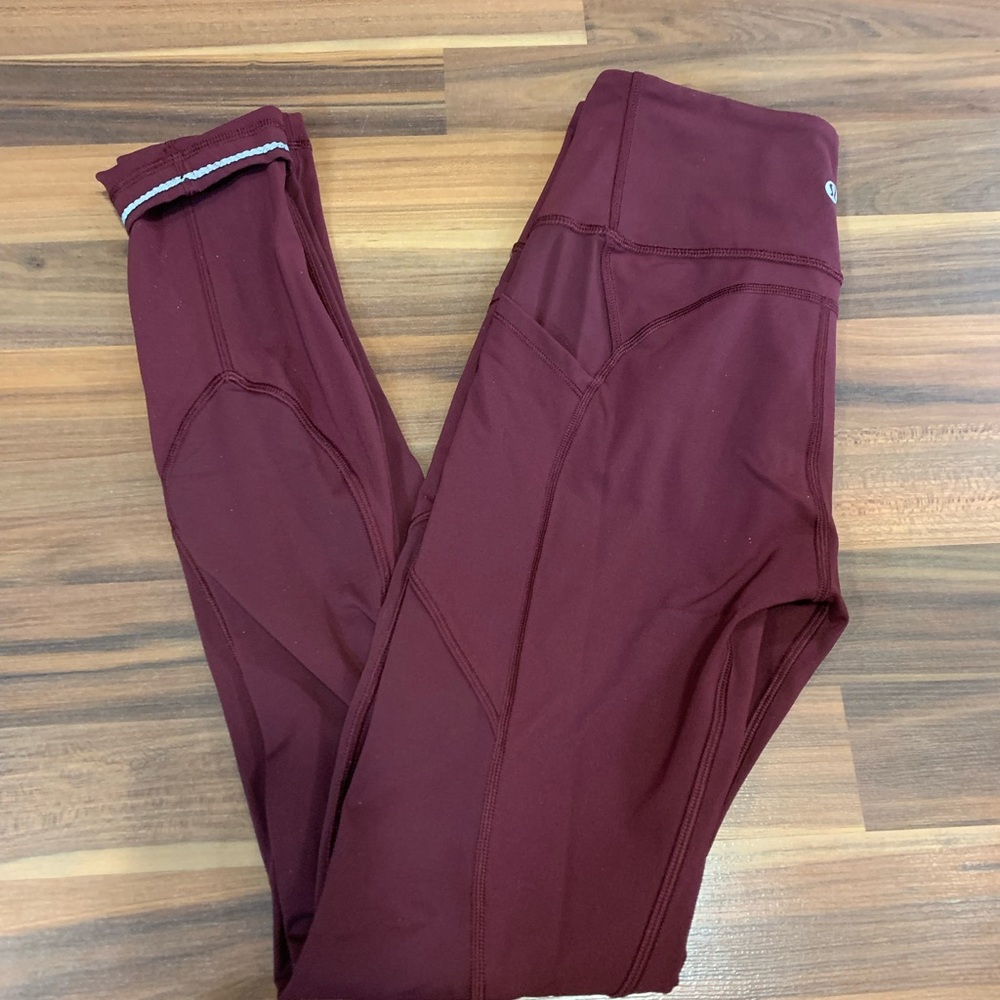 Lululemon size 6 All the right places